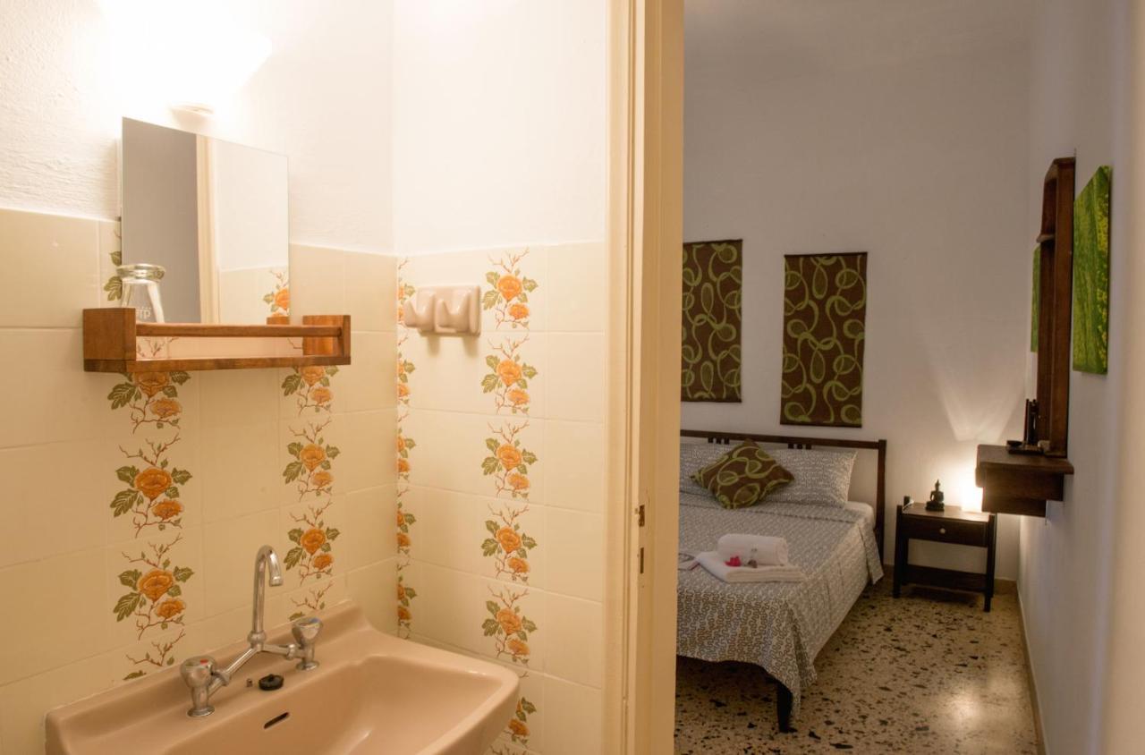 Aumkara Apartment Скала Ересу Екстериор снимка