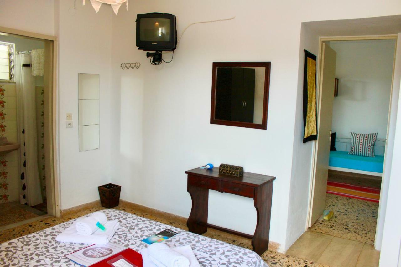 Aumkara Apartment Скала Ересу Екстериор снимка